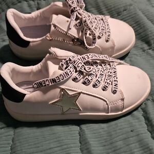 Stylish Kids' White Sneakers with Star and Black Details